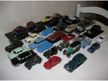 30377036-6_old_cars.jpg