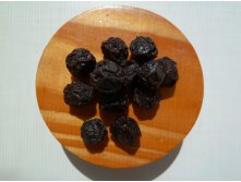 вишня сушеная с косточкой