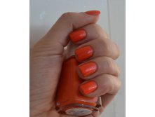 Essie Braziliant.jpg