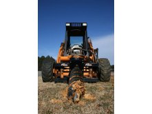 220px-2009-02-23_Skid_steer_with_extreme_duty_auger.jpg