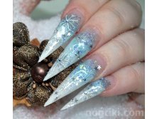 ice_nails_4.jpg