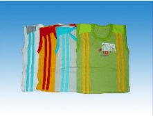 Безрукавка ЛАКОСТА (Л)Размеры 86, 92, 98, 104 Цвет Разная цветовая гамма Состав 100 % ХБ Ткань Лакоста 5 штук в упаковке одного размера и разных цветов Производитель Детский 70ру.jpg