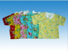 Футболка плечо-пуговица (Л)Размеры 74, 80, 86 Цвет Разная цветовая гамма Состав 100 % ХБ Ткань Кулирка. 5 штук в упаковке одного размера и разных цветов Производитель Детс 55 руб.jpg