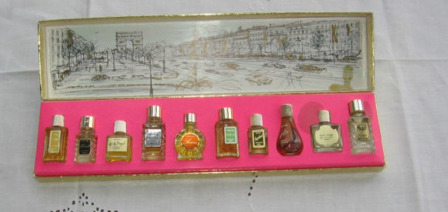 Vintage Parfums de France .JPG