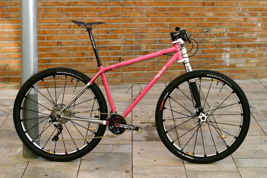 Cyclo-Bicycles-custom-titanium-lefty-29er-mtb06.jpg