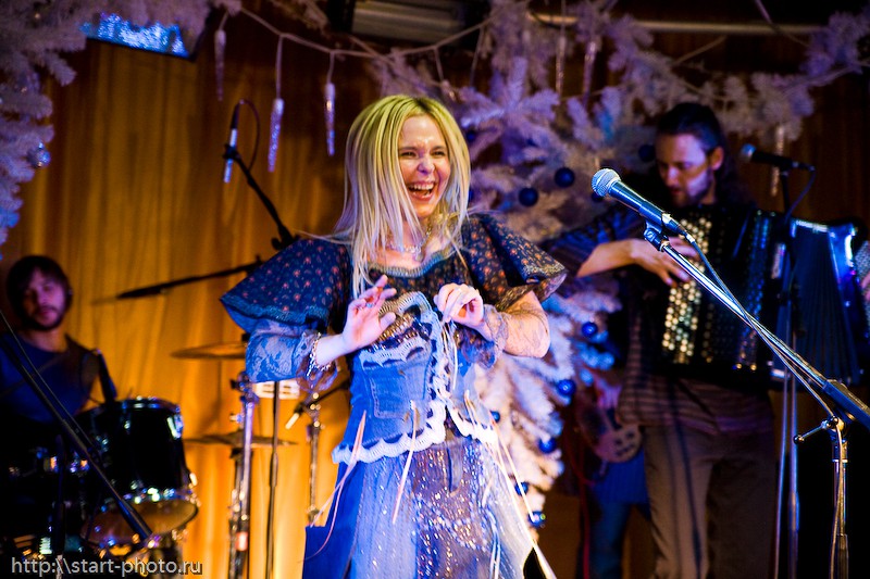 24.12.2010 16:00:03