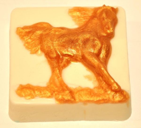 horse2_600x548.jpg  69. , 