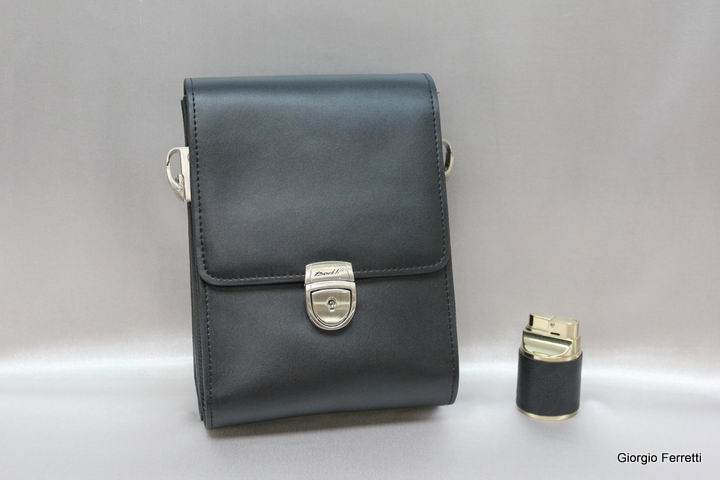 Br 0222 07-03 black.jpg