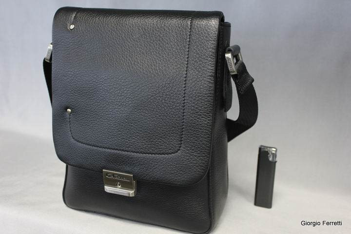 GF 039 008 black.JPG