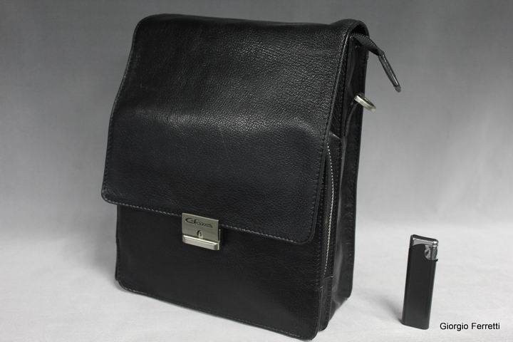 GF 081 012 black.JPG