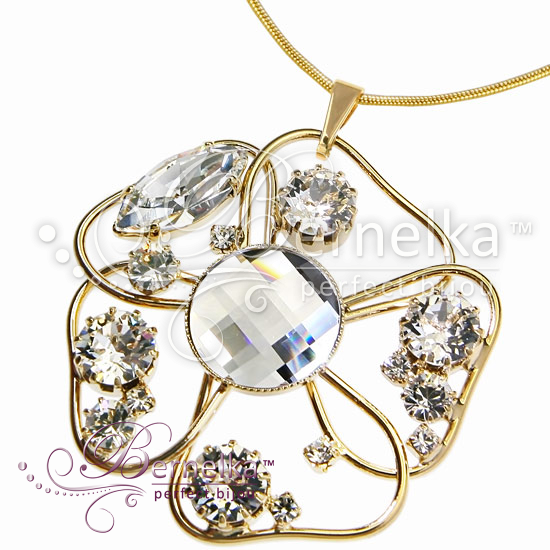 DIONA    Swarovski_5530-1083-7005_1030.00 .jpg