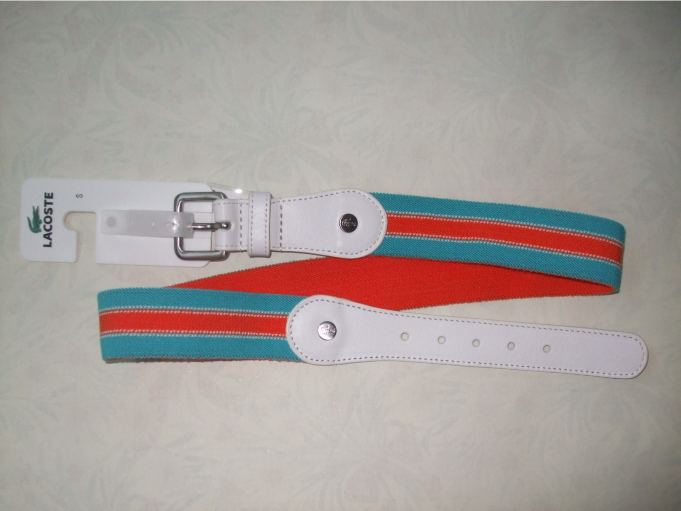  Lacoste, S