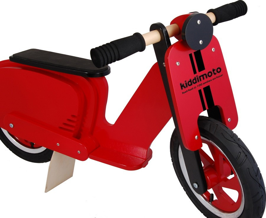 red_scoot_2_wp.jpg