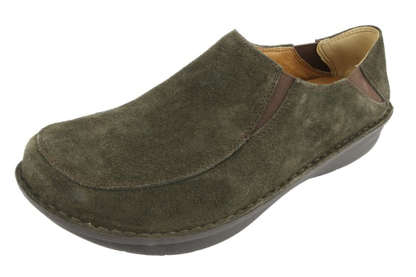 Schuster Olive Suede /   		AM-SCH-700 		41,90$+590