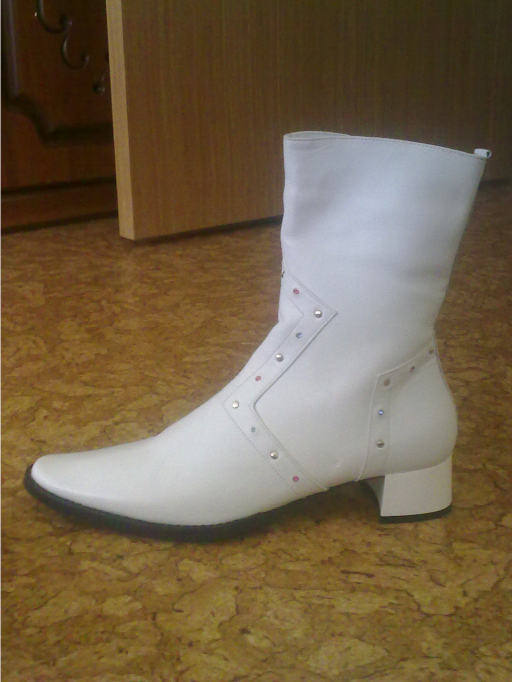 21       Caprise elit 2310.  .