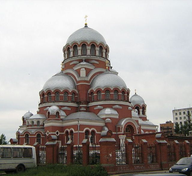 800px-Sormovo-Transfiguration-Cathedral-0317.jpg