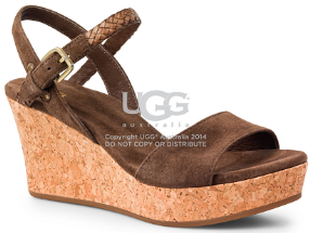 1005104   UGG ,2350 