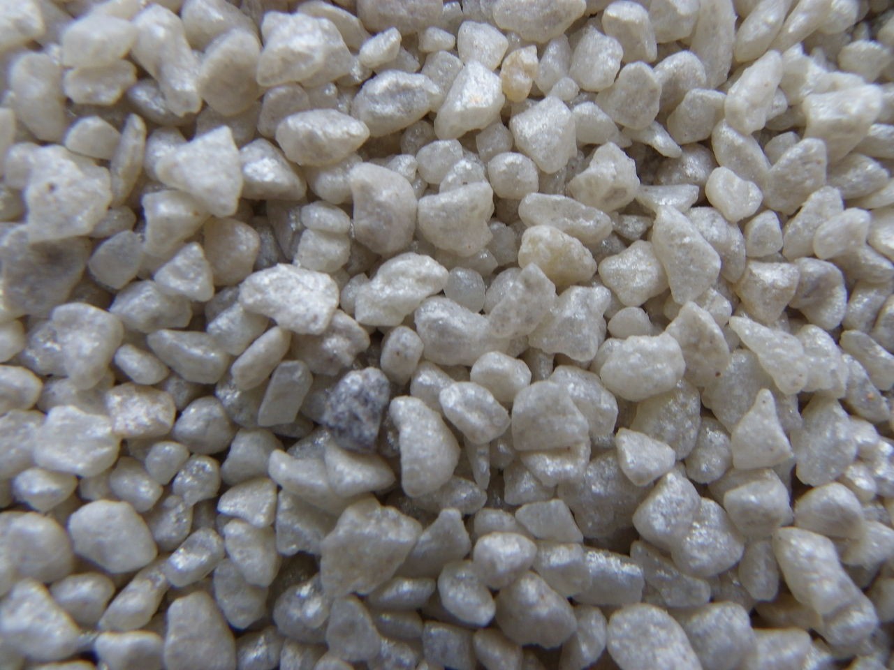 3 Мраморная крошка Перламутр фракция 3-6мм.jpg