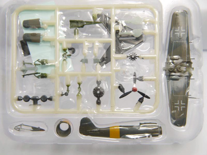 1-144_f-toys_FW190A g 3.jpg