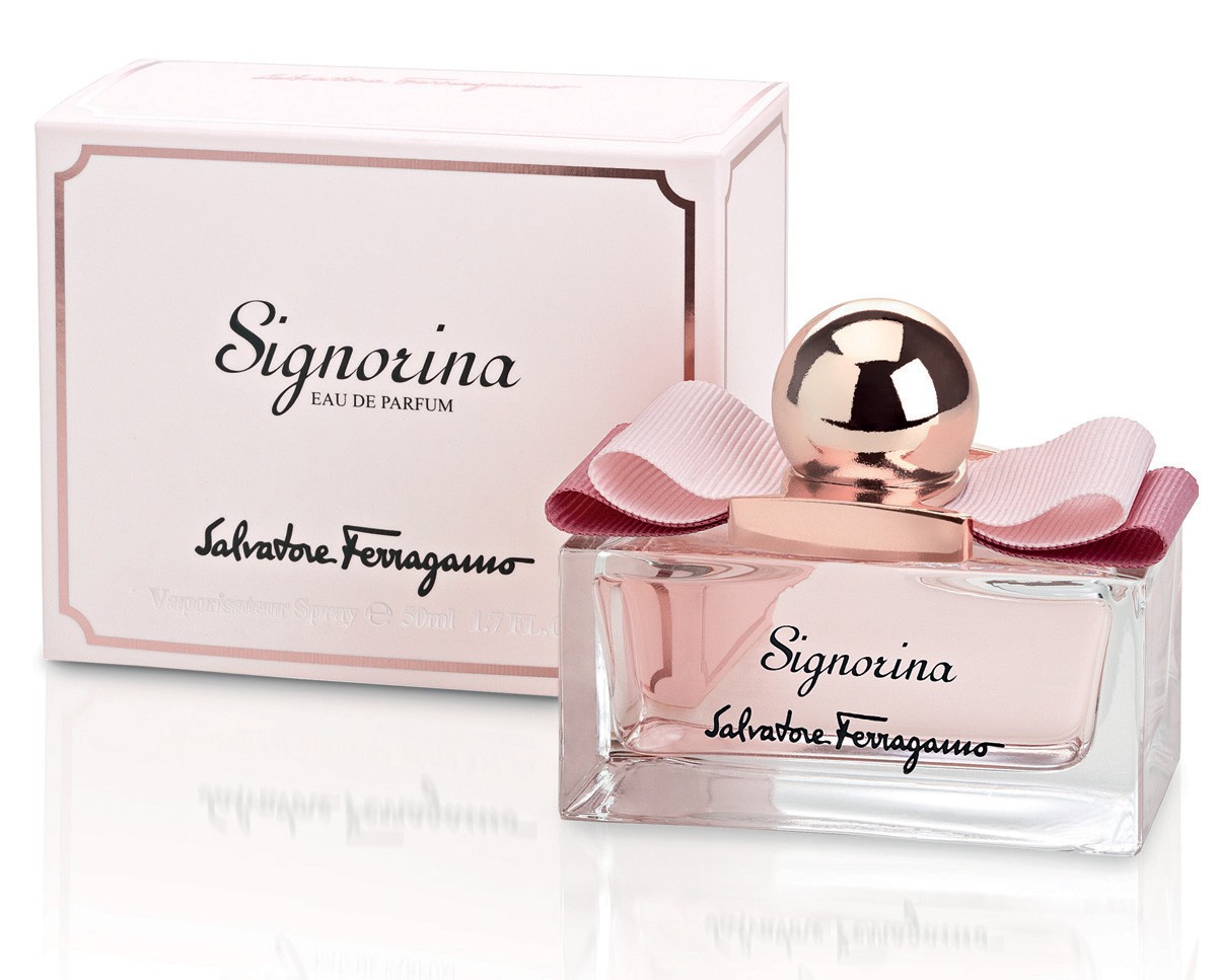 FERRAGAMO SIGNORINA lady.jpg