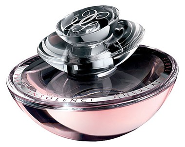 GUERLAIN INSOLENCE lady.jpg