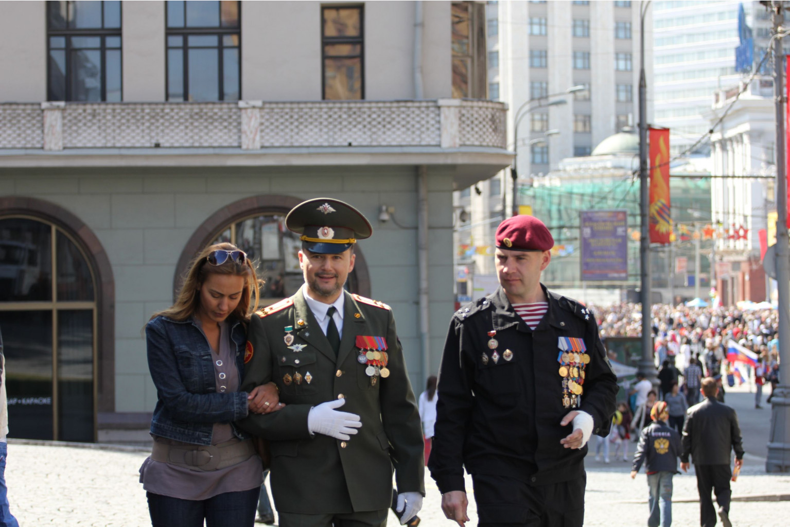 Были и молодые герои