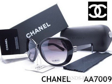 chanel 480 2.jpg