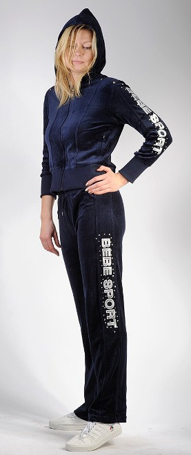 9-22. Костюм спорт. жен. BEBESPORT  450 руб.