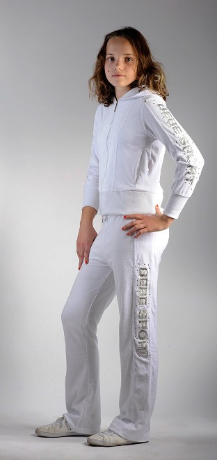 9-22. Костюм спорт. жен. BEBESPORT  450 руб.