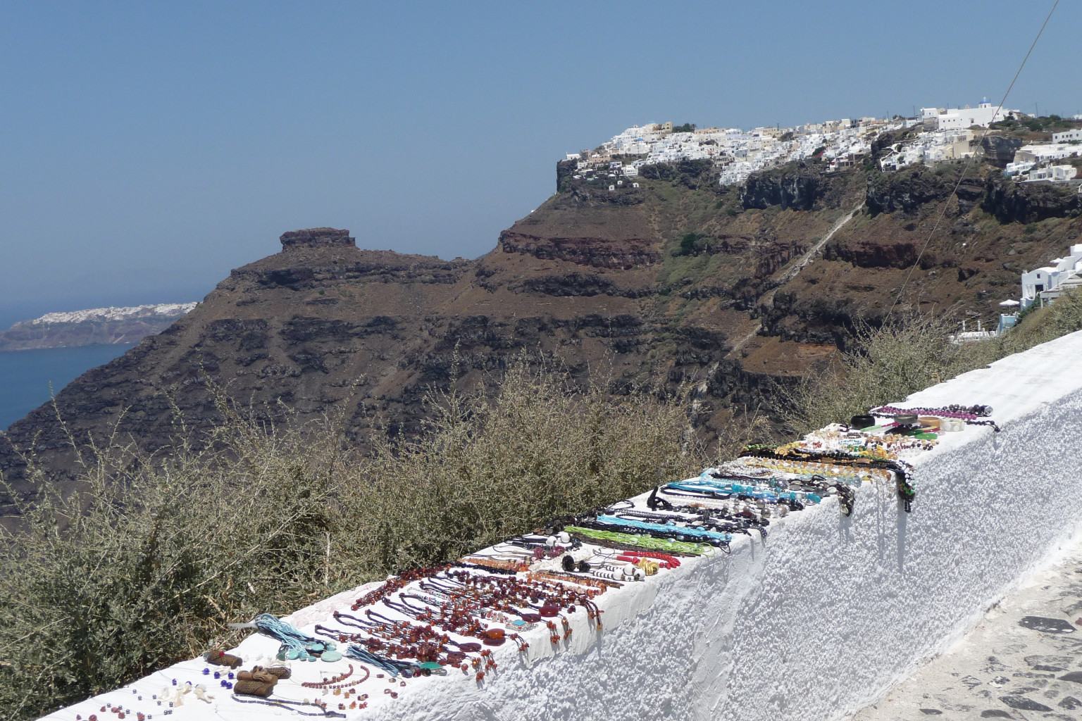 Santorini_Thira_Fenechki.JPG