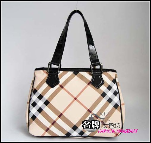  Burberry  388+30