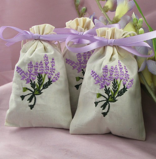 78541037_4278666_sachet2.jpg