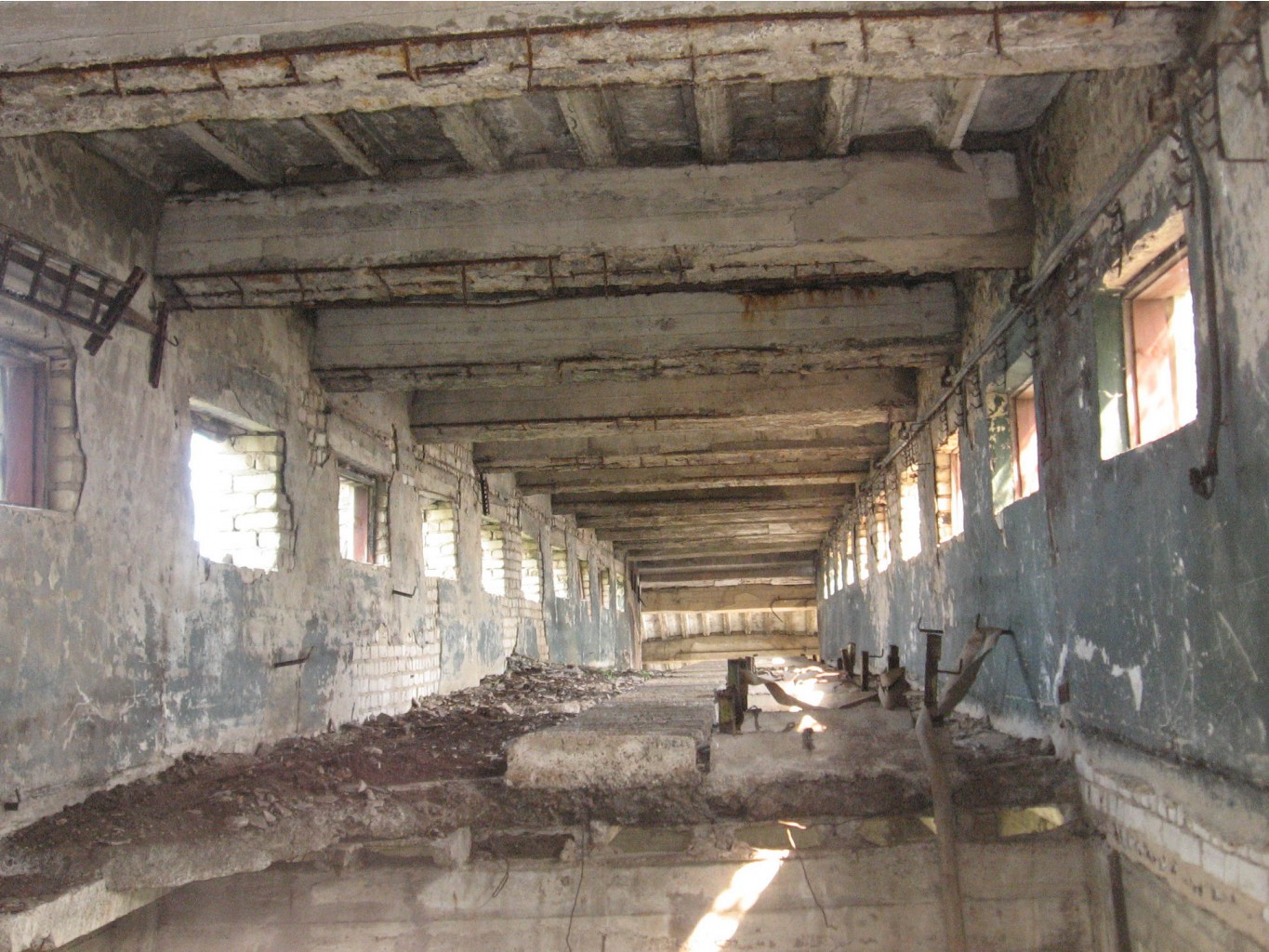 внутри транспортера