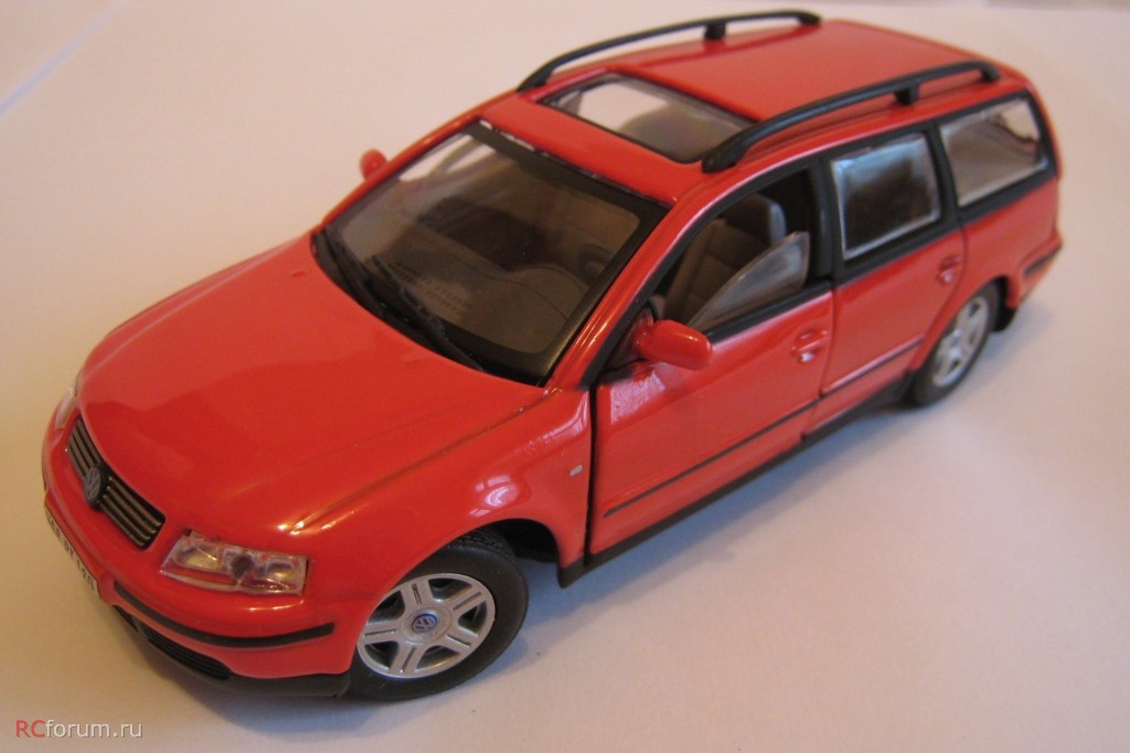 Cararama_VW Passat Variant V6 Syncro-1.JPG