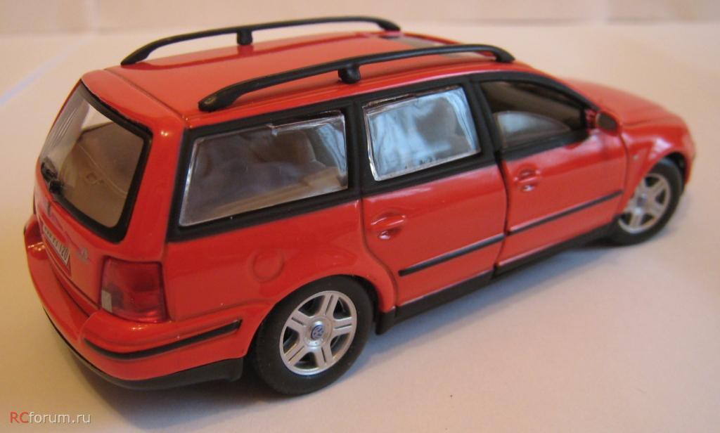 Cararama_VW Passat Variant V6 Syncro-3.JPG