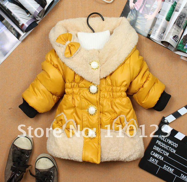 http://www.aliexpress.com/item/Free-shipping-Wholesale4-pieces100-cotton-Girls-Three-little-flower-coat-4PCS-lot-Children-s-coat-Children/621792488.html