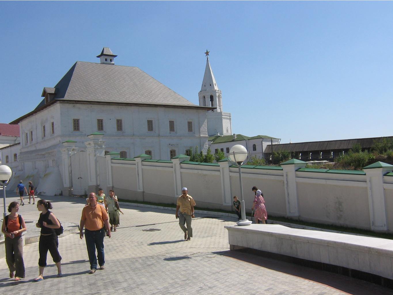 внутри кремля