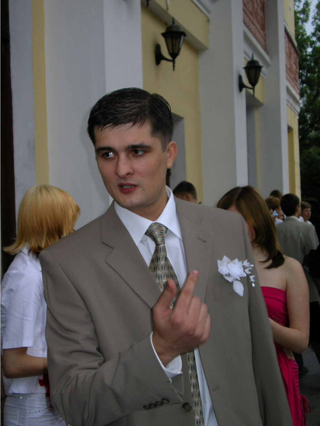 14.02.2009 15:37:18
