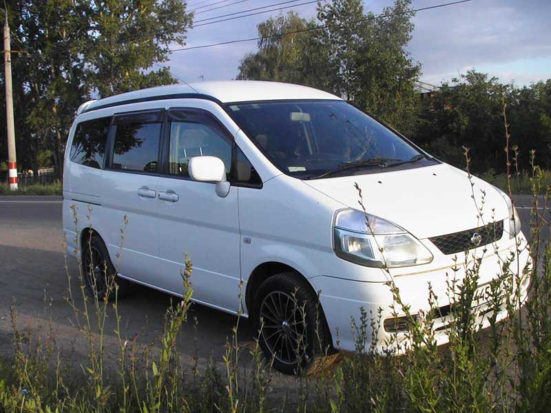 nissan serena C24 