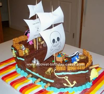 coolest-pirate-ship-cake-74-21340948.jpg