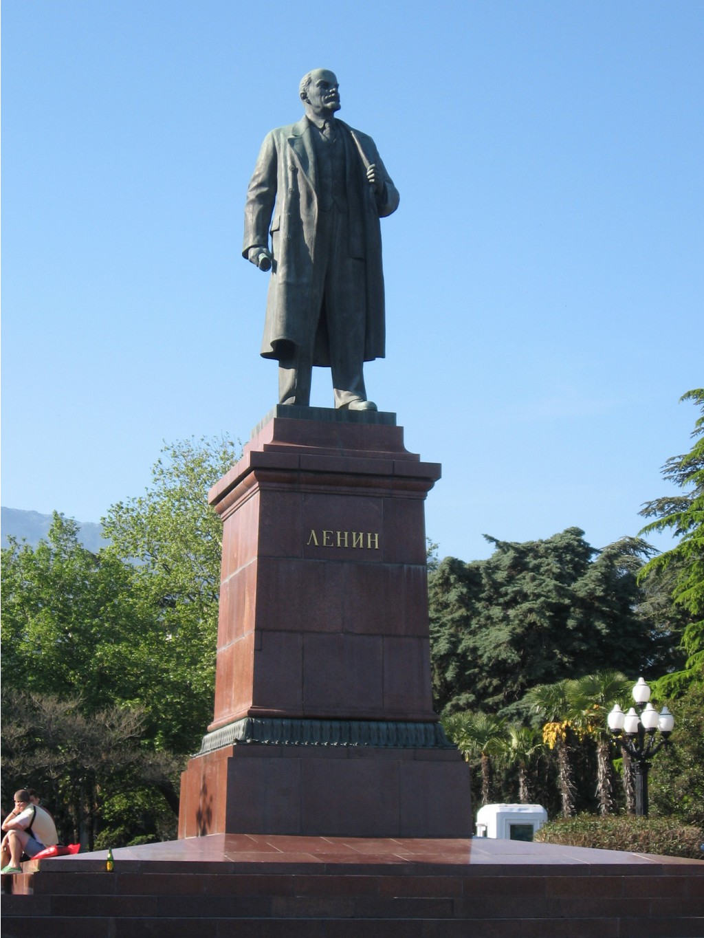 дедушка ленин с картой )