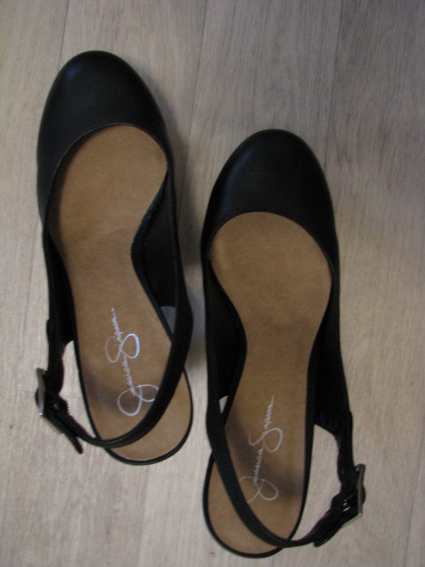 Jessica Simpson, .9,5