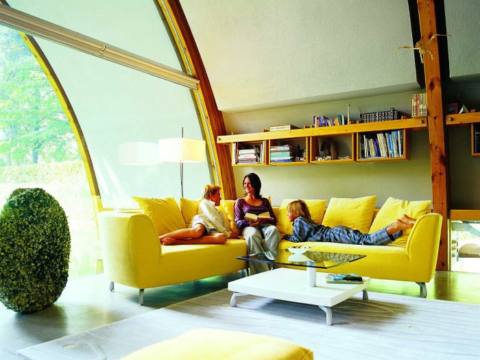 15-yellow-sofa-700x525.jpg