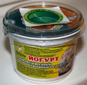 Йогурт с клубникой сухой обезжиренный быстрорастворимый низкобелковый, 100г.JPG