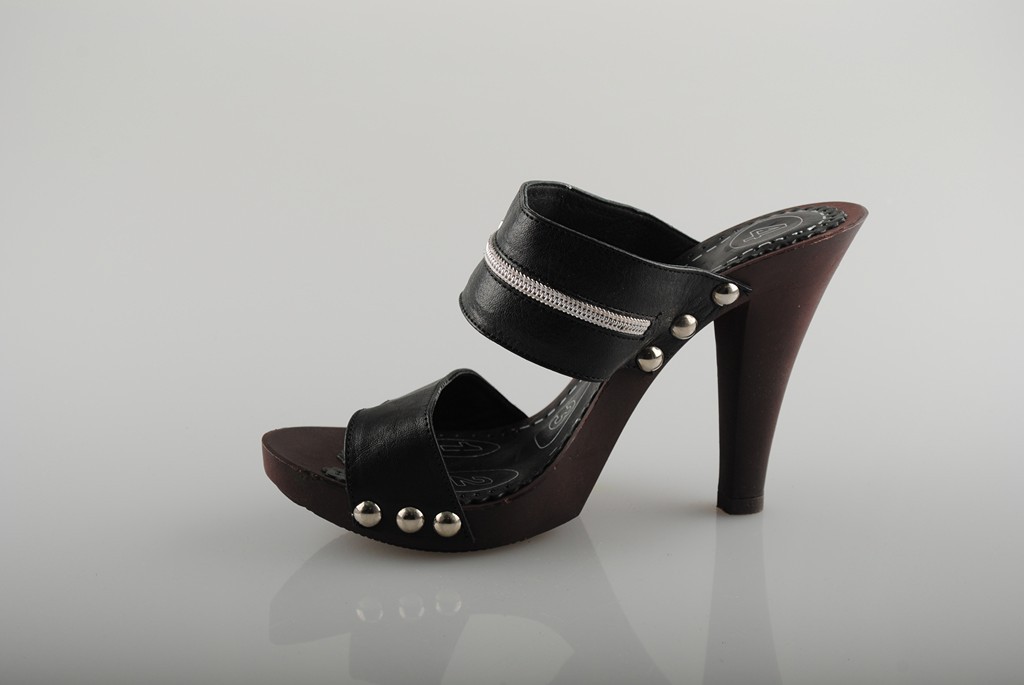  C&S Shoes 650 .