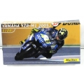 222 80928-  YAMAHA YZR M1 2005 1;24.png