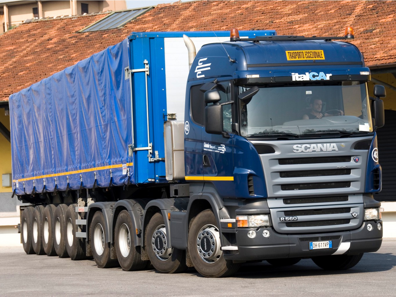 scania_r560_8x4_2.jpg