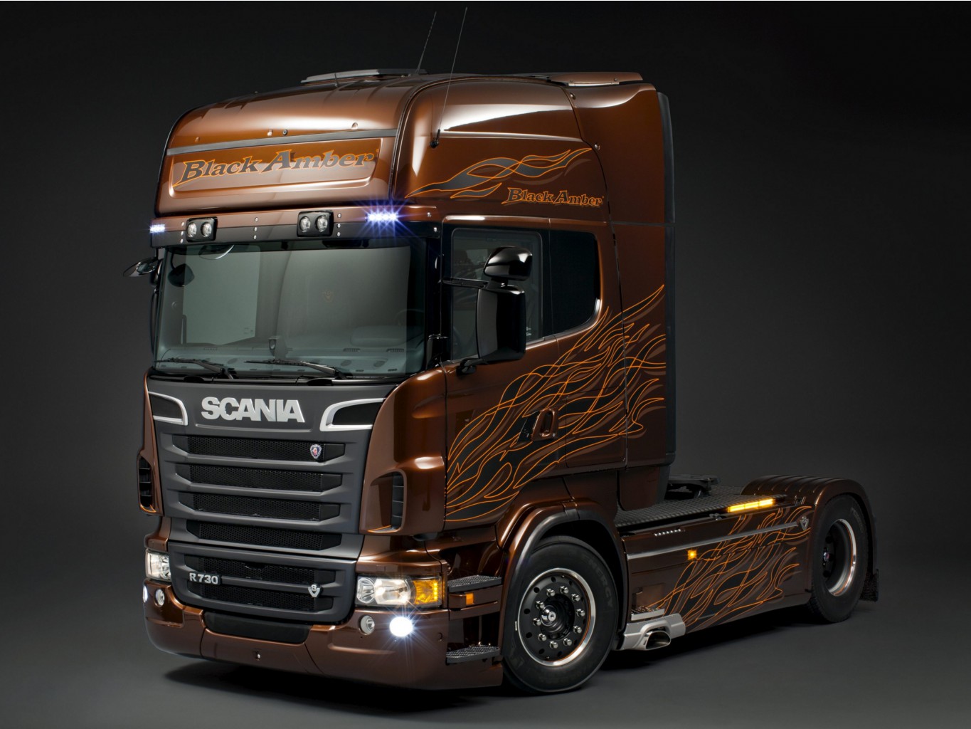 scania_r730_4x2_topline__black_amber__1.jpg