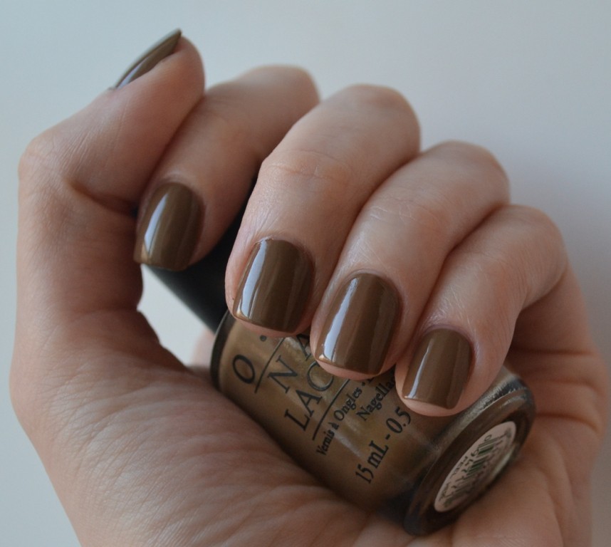 OPI A taupe the space needle.JPG