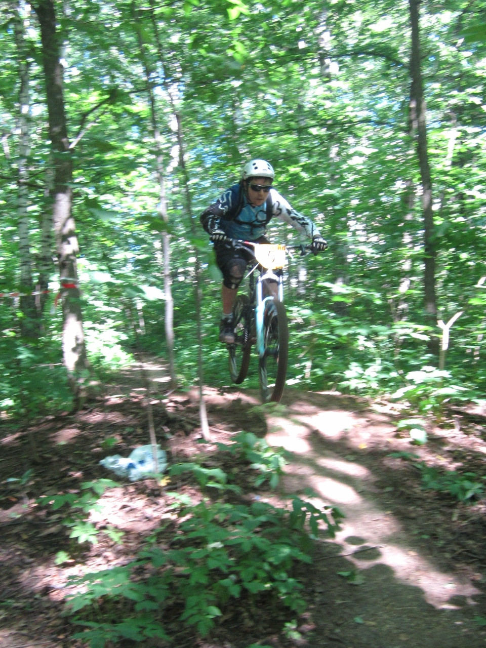 0_92502_6f140dee_XXXL.jpg
